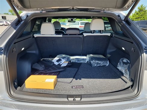 New 2025 Volkswagen Atlas Cross Sport SEL Premium R-Line image 6