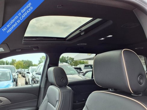 Used 2023 Chevrolet Traverse Premier w/ Redline Edition image 19
