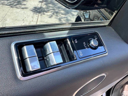 Used 2022 Land Rover Range Rover Sport HSE Silver Edition image 20