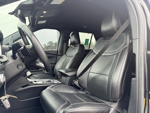 Used 2022 Ford Explorer ST w/ Equipment Group 401A image 12