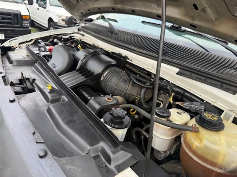 Used 2014 Ford E-350 and Econoline 350 Super Duty image 34