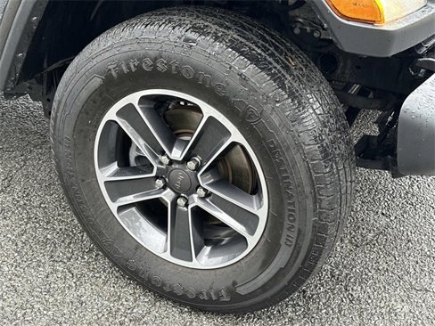 Certified 2023 Jeep Wrangler Sahara image 7
