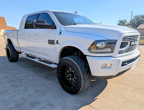 Used 2018 RAM 2500 Laramie w/ Sport Appearance Group image 3