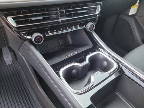 New 2026 Chevrolet Traverse LT w/ Midnight/Sport Edition image 15