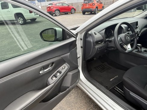 Used 2023 Nissan Sentra S image 17