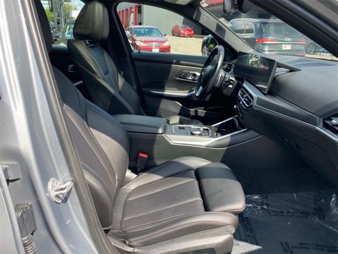 Used 2024 BMW 330i xDrive Sedan w/ Convenience Package image 10