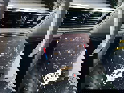 New 2025 INFINITI QX80 Luxe image 14