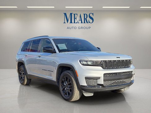 Used 2024 Jeep Grand Cherokee L Laredo image 5