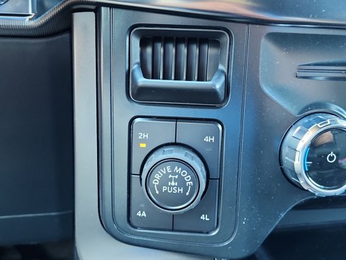 New 2025 Ford F150 Lariat image 14