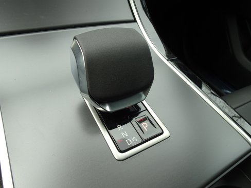 New 2026 Land Rover Range Rover Velar S image 27