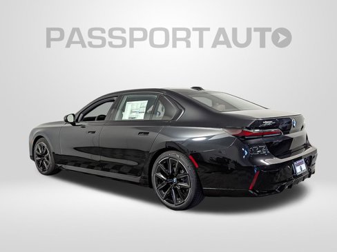 New 2026 BMW 740i xDrive image 3
