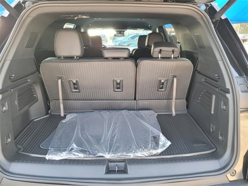 New 2026 Chevrolet Traverse LT w/ Midnight/Sport Edition image 6