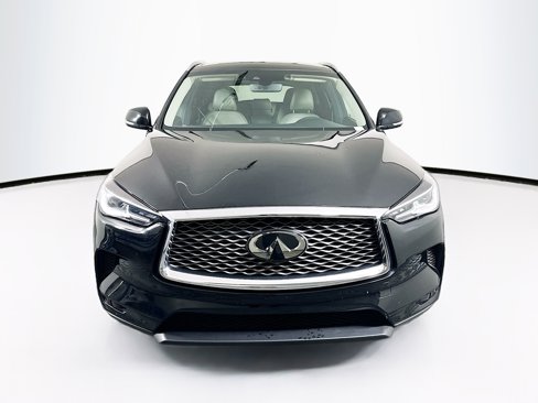 Used 2024 INFINITI QX50 Luxe image 2