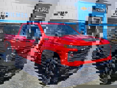 New 2025 Chevrolet Silverado 2500 Custom w/ Custom Value Package image 1
