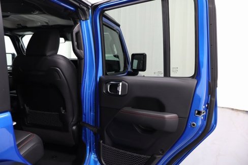 New 2025 Jeep Wrangler Unlimited Rubicon image 15