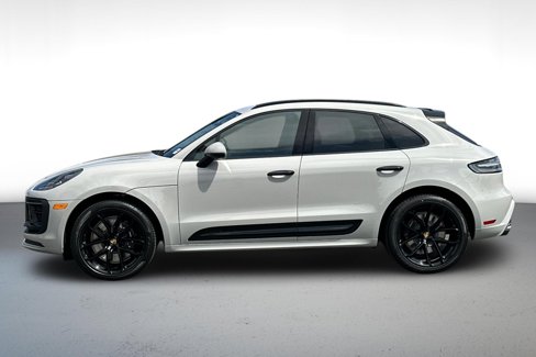 New 2025 Porsche Macan GTS image 2