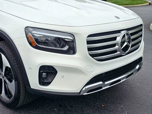 New 2026 Mercedes-Benz GLB 250 4MATIC image 3