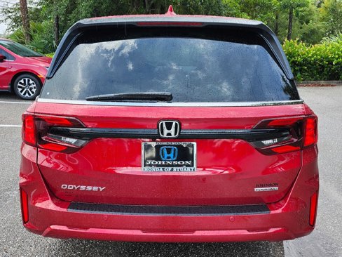 New 2026 Honda Odyssey Touring image 14