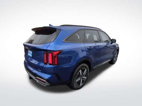 Used 2023 Kia Sorento S image 8