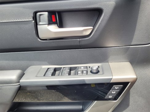 New 2025 Toyota Tundra Limited image 24