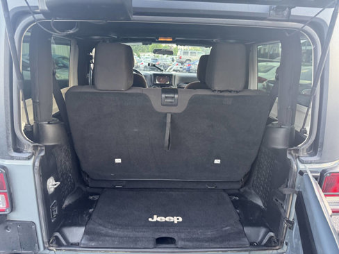 Used 2015 Jeep Wrangler Sport w/ Mopar Black Appearance Group image 18