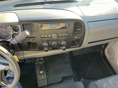 Used 2013 Chevrolet Silverado 2500 W/T w/ Snow Plow Prep Package image 8