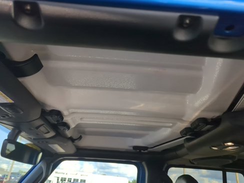 Used 2022 Jeep Wrangler Unlimited Sahara w/ Cold Weather Group image 24
