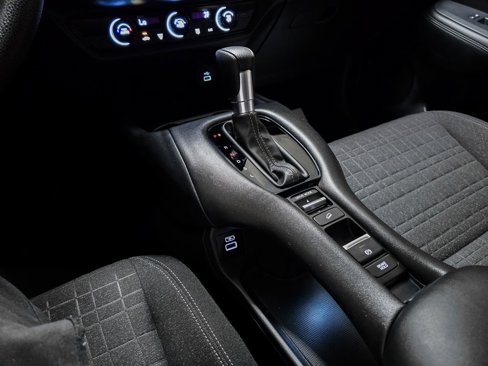 Certified 2023 Honda HR-V LX image 33