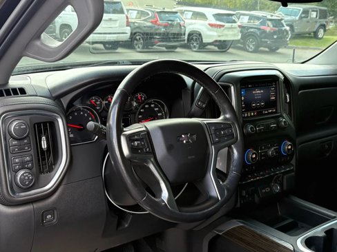 Used 2020 Chevrolet Silverado 1500 RST image 13
