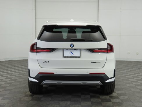 Used 2025 BMW X1 xDrive28i w/ Premium Package image 7