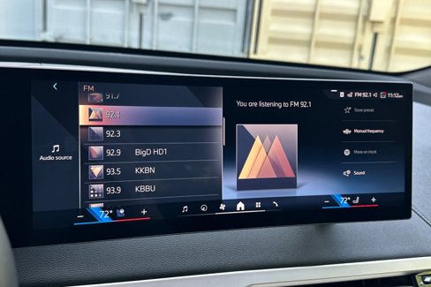 New 2026 BMW iX xDrive60 w/ Premium Package image 15