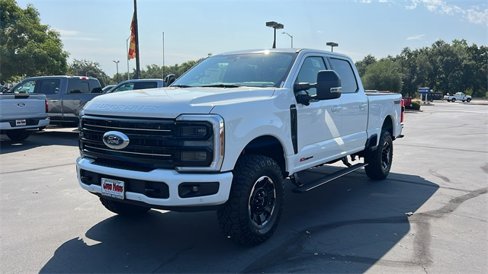 New 2026 Ford F250 4x4 Crew Cab Super Duty image 1