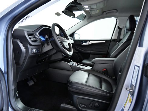 Certified 2022 Ford Escape Titanium image 16