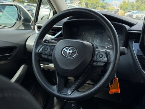 Used 2024 Toyota Corolla LE image 19