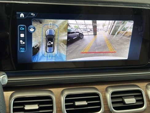 New 2026 Mercedes-Benz GLS 450 4MATIC image 16