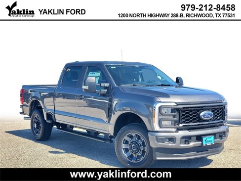 New 2026 Ford F250 4x4 Crew Cab Super Duty image 1