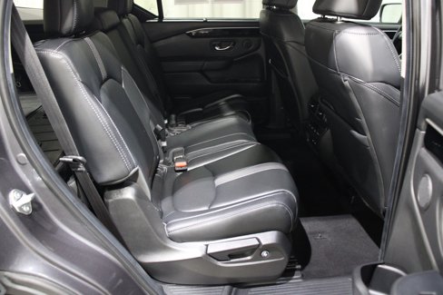 Used 2025 Honda Pilot EX-L image 29