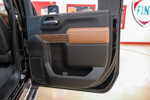Used 2022 Chevrolet Silverado 3500 High Country w/ Safety Package II image 47