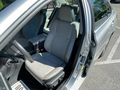 Used 2016 Toyota Camry SE image 17