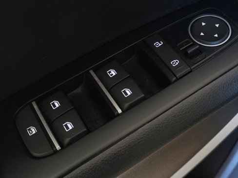 Used 2023 Kia Soul LX image 27