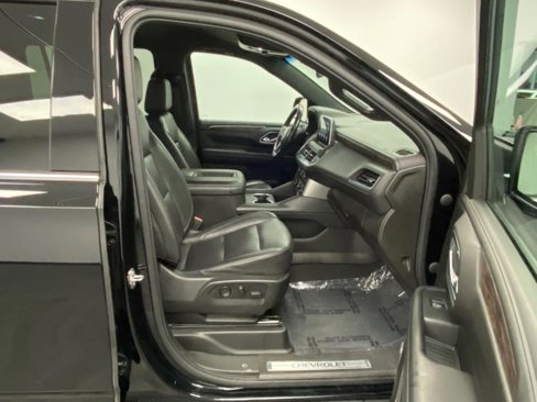 Used 2021 Chevrolet Suburban LT image 22