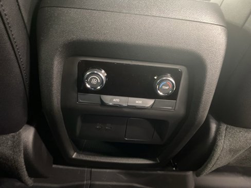 New 2026 Chevrolet Traverse LT w/ LPO, Floor Liner Package image 23