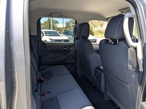 New 2025 Nissan Frontier SV image 18