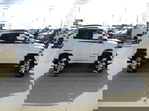 Used 2022 Jeep Compass Latitude w/ Convenience Group image 7