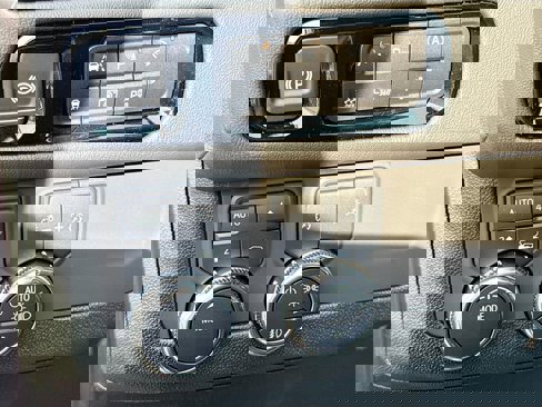 New 2025 GMC Yukon XL Denali w/ Sun & Power Step Package image 10