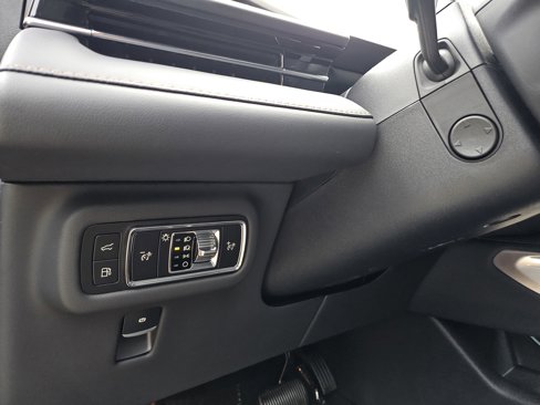 New 2025 Lincoln Nautilus Premier w/ Jet Appearance Package image 12