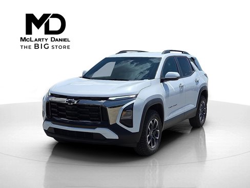 New 2026 Chevrolet Equinox ACTIV image 2