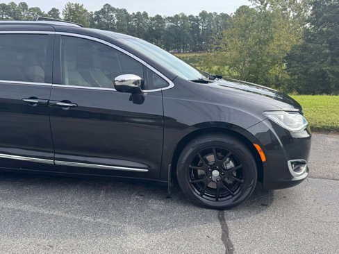 Used 2018 Chrysler Pacifica Limited w/ Advanced Safetytec Group image 33