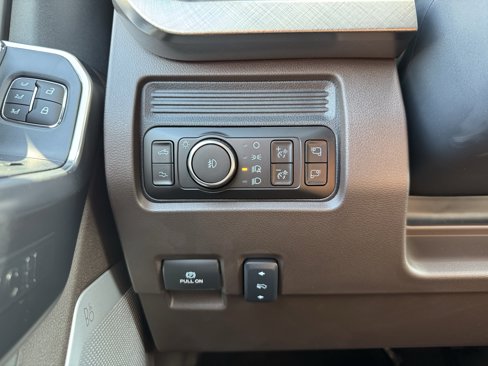 New 2026 Ford F250 King Ranch w/ Tremor Off-Road Package image 17
