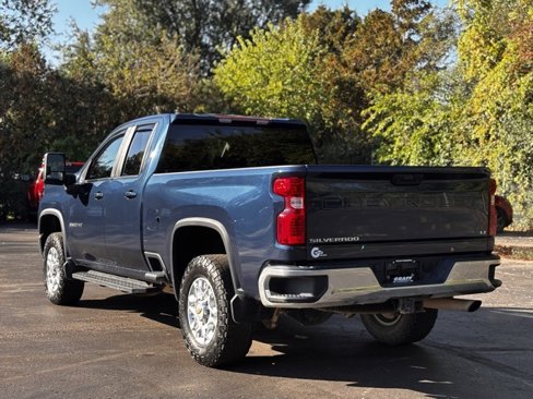 Used 2022 Chevrolet Silverado 2500 LT w/ Convenience Package image 5